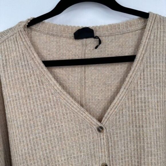 Urban Outfitters Out From Under Beige Jojo Thermal Henley Shirt Size Medium - Picture 7 of 13